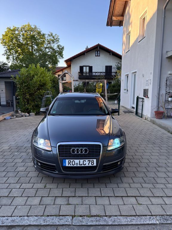 Blau Gebraucht 2006 Audi A6 Ambiente Kombi | 3.190 € (Guter Preis) - Bild 1/4