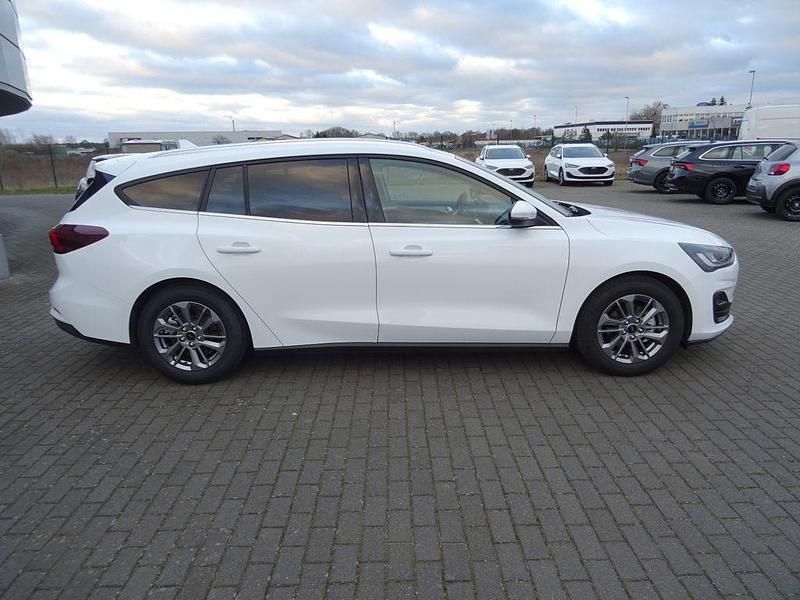 Gebraucht Ford Focus Titanium 116 PS (85 kW) 2024 Weiß Limousine
