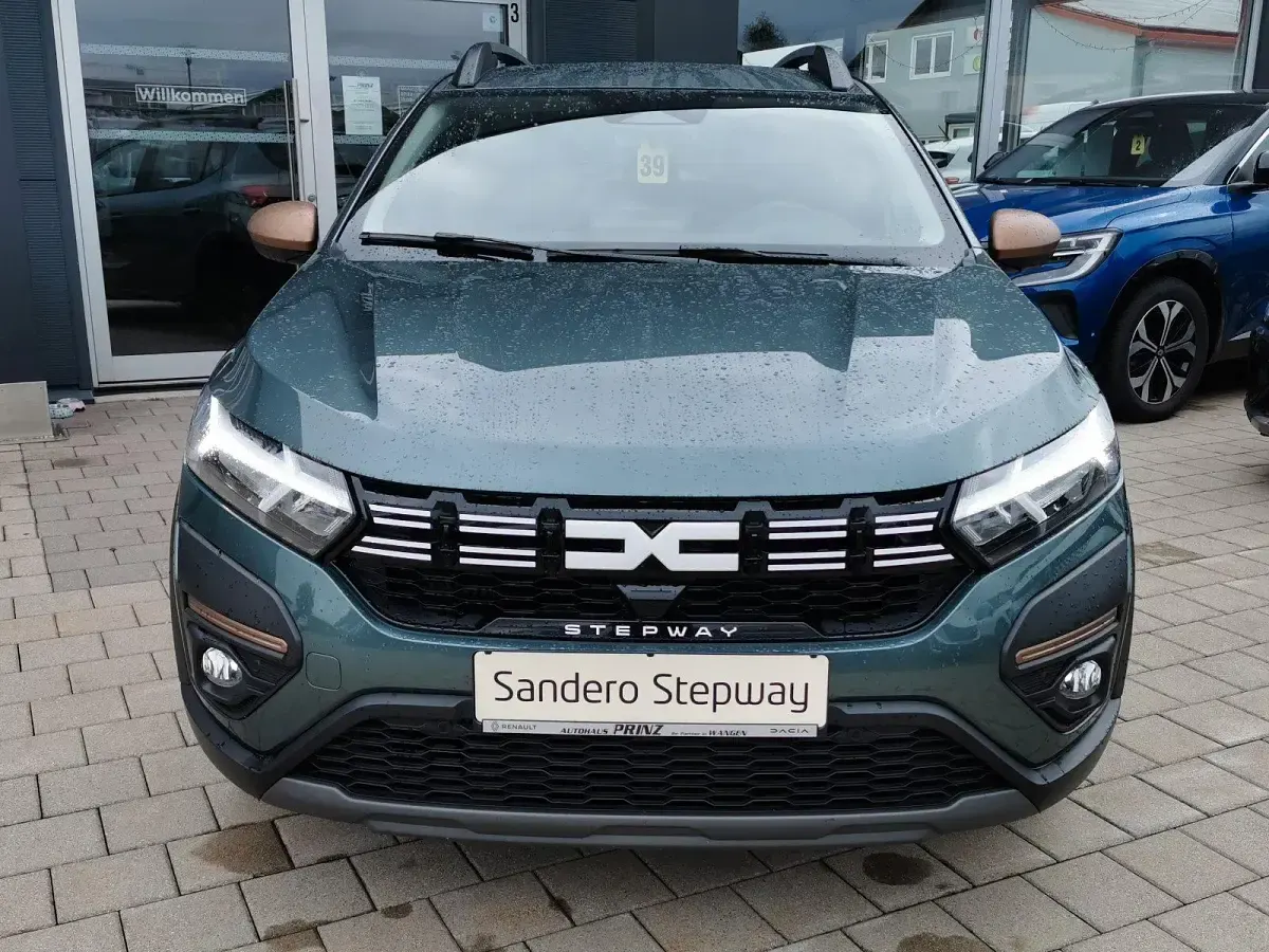 Gebraucht Dacia Sandero Extreme 110 PS (80 kW) 2024 Zedern grün Kleinwagen
