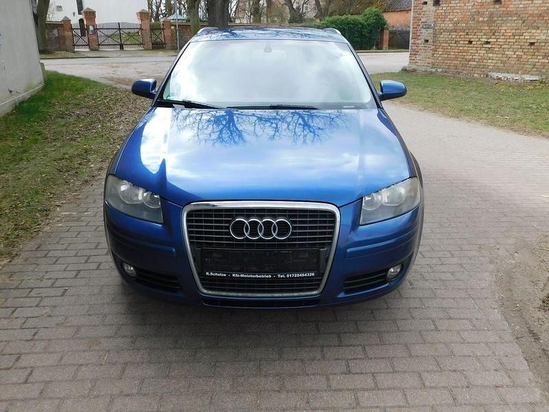 Gebraucht Audi A3 Attraction 140 PS (102 kW) 2006 Blau Kleinwagen