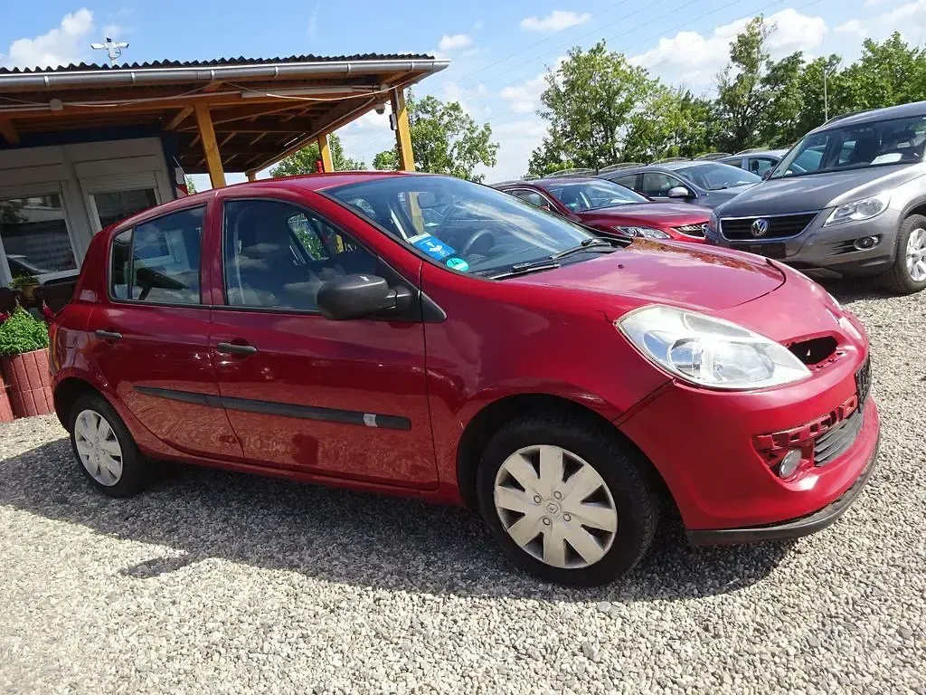 Gebraucht Renault Clio II Expression 75 PS (55 kW) 2010 Rot Limousine
