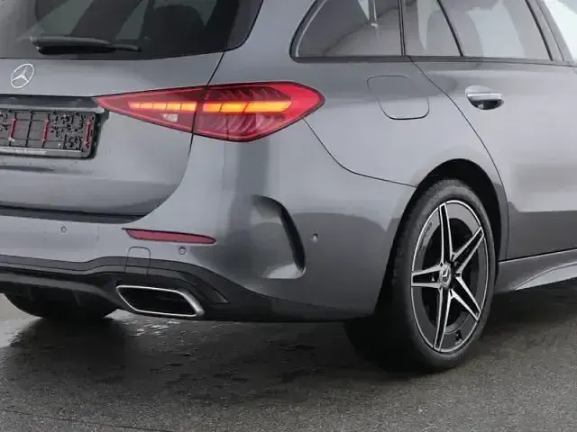 Gebraucht Mercedes C220 AMG 197 PS (144 kW) 2025 Grau Kombi