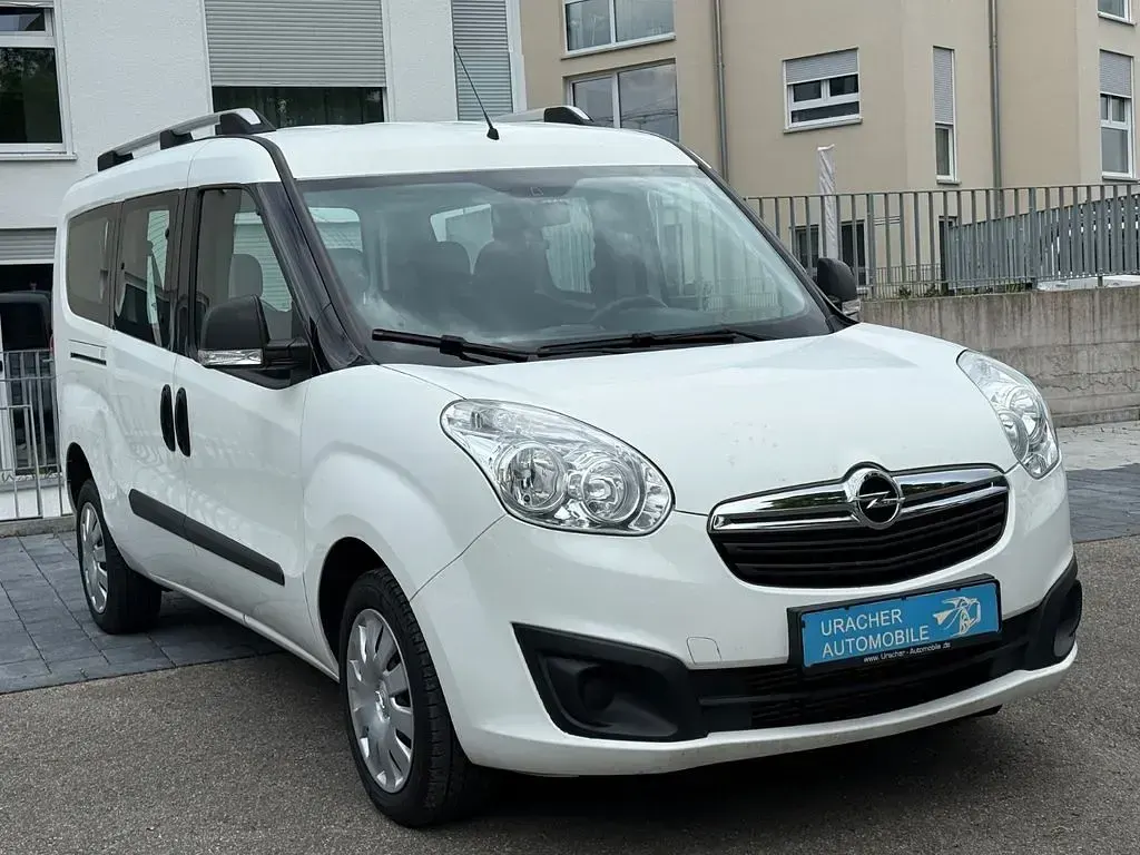 Używany Opel Combo Selection 95 KM (69 kW) 2018 Biały Minivan