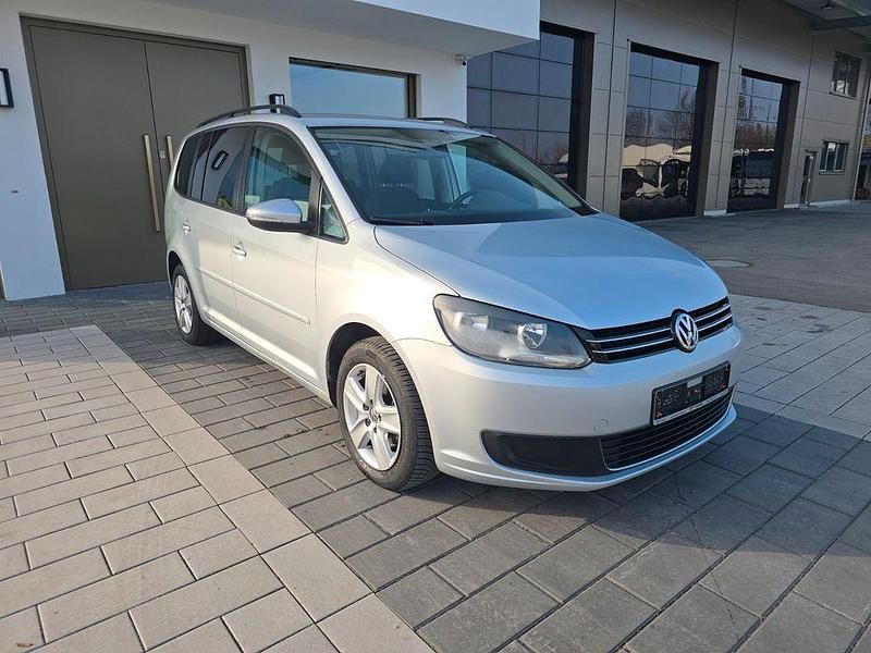 Gebraucht VW Touran 140 PS (102 kW) 2011 Silber Van / Kleinbus
