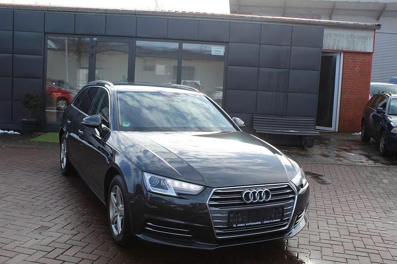 Gebraucht Audi A4 Sport 190 PS (139 kW) 2017 Grau Kombi