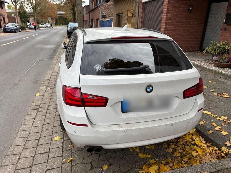 Gebraucht BMW 525 218 PS (160 kW) 2012 Weiß Kombi
