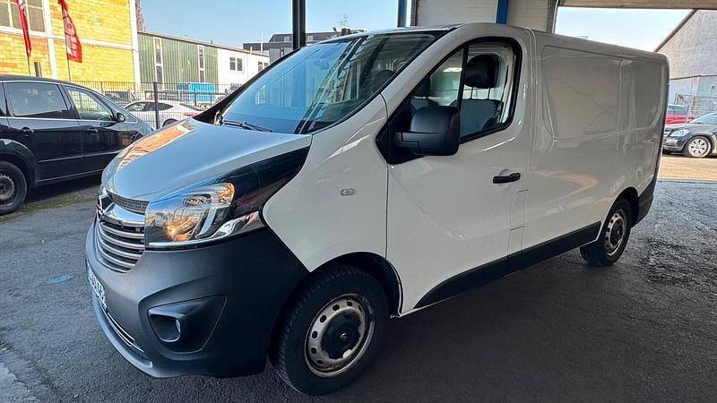 Gebraucht Opel Vivaro 150 PS (110 kW) 2020 Weiß Van / Kleinbus