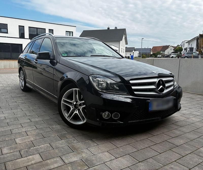 Schwarz Gebraucht 2012 Mercedes C200 Kombi | 13.500 € (Etwas zu teuer) - Bild 1/4