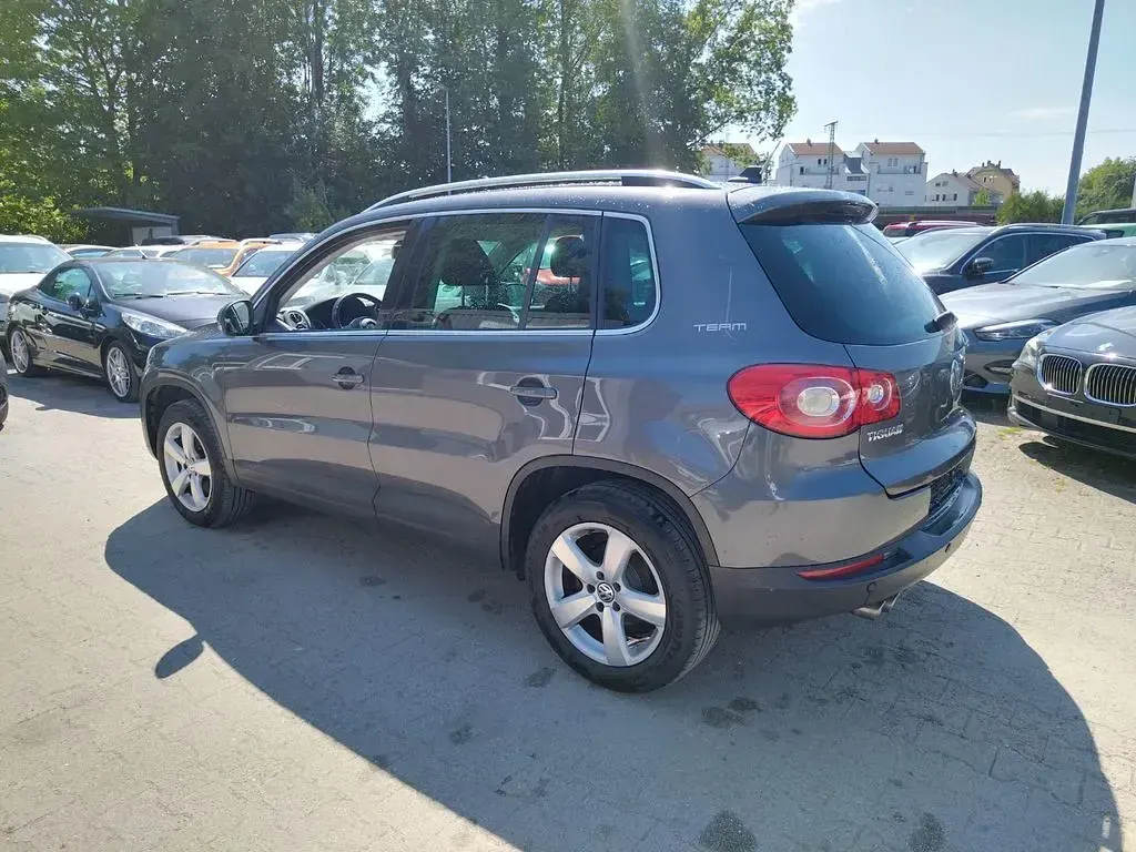 Gebraucht VW Tiguan Team 170 PS (125 kW) 2011 Grau SUV