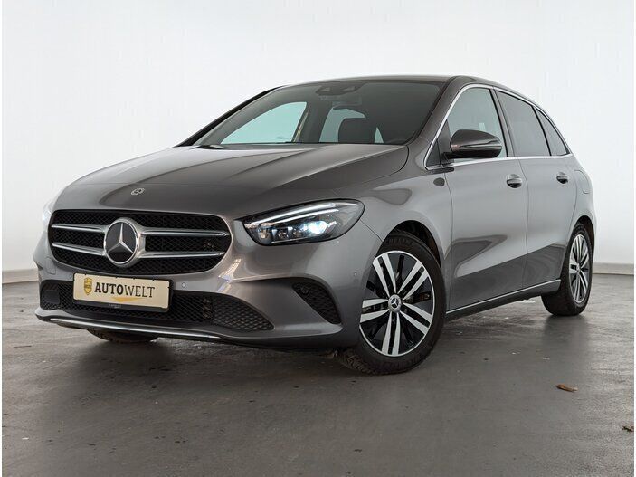 Mountaingrau met. Gebraucht 2021 Mercedes B250 Progressive Van / Kleinbus | 30.960 € (Fairer Preis) - Bild 1/4
