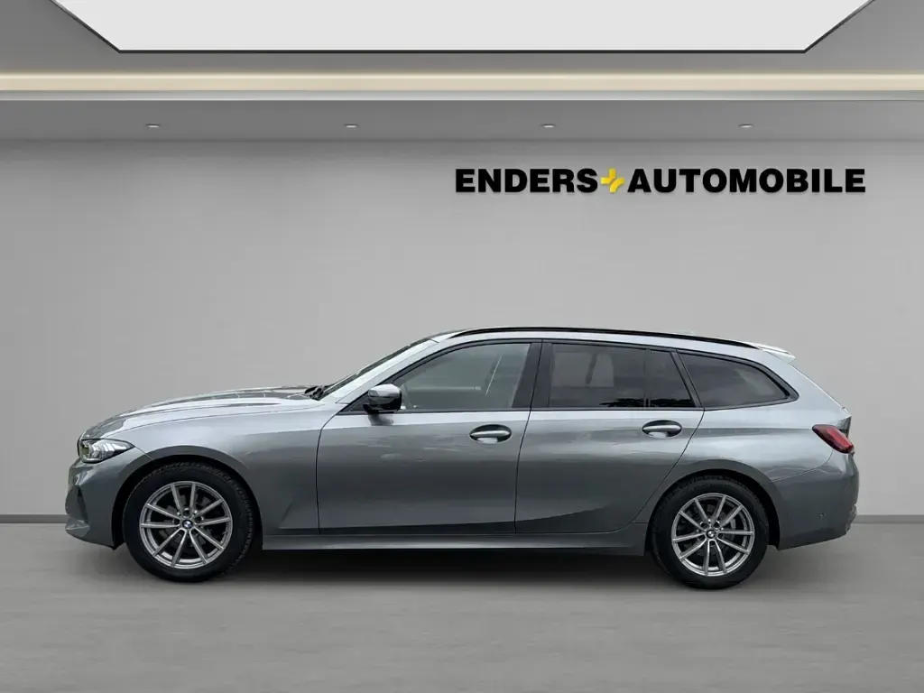 Gebraucht BMW 318 Efficient Dynamics 156 PS (114 kW) 2024 Skyscraper grau metallic Kombi