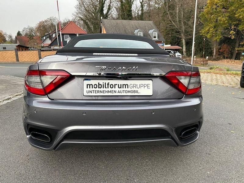 Gebraucht Maserati GranCabrio 460 PS (338 kW) 2019 Grau Cabrio