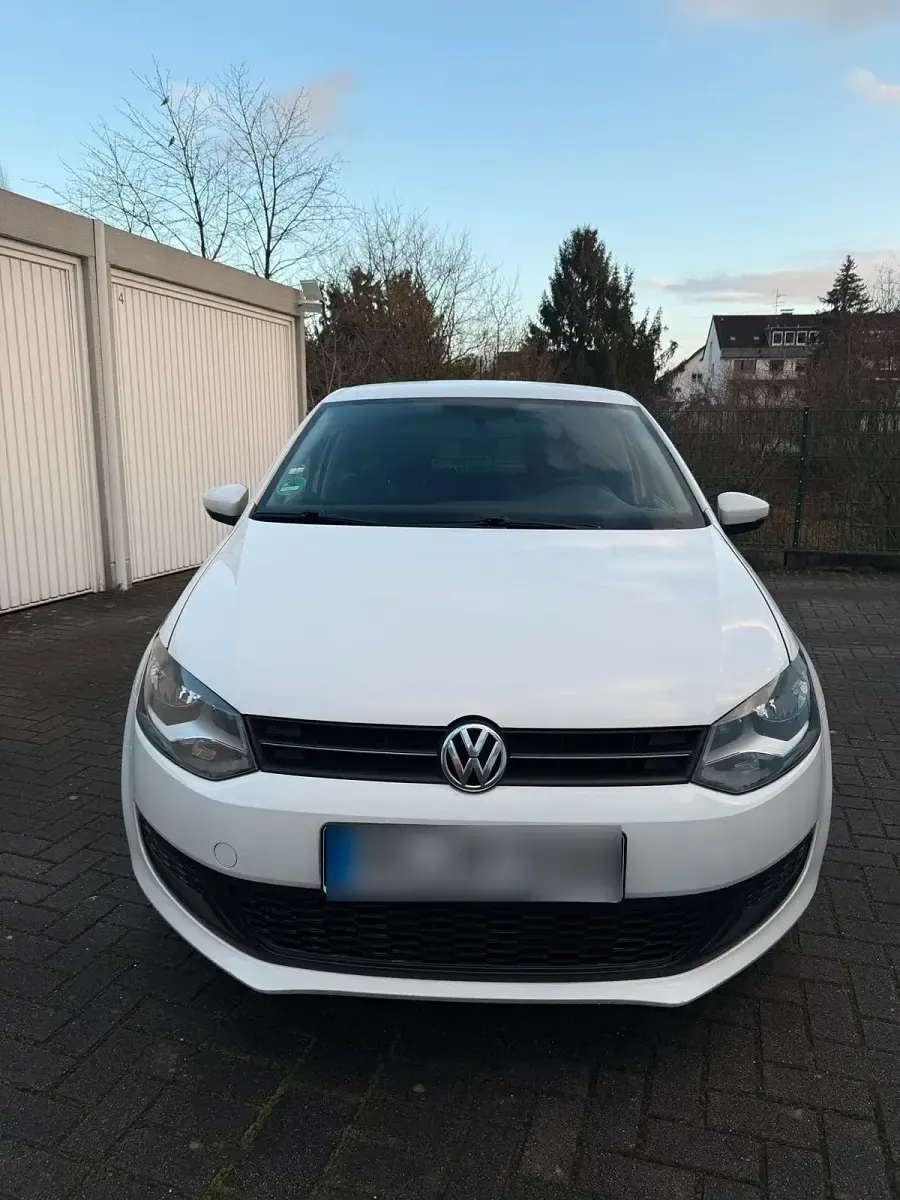 Gebraucht VW Polo 60 PS (44 kW) 2010 Weiß Kleinwagen