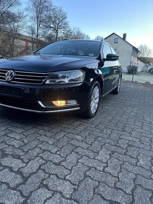 Gebraucht VW Passat 140 PS (102 kW) 2014 Schwarz Kombi