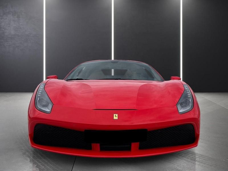 Gebraucht Ferrari 488 670 PS (492 kW) 2016 Rot Coupé