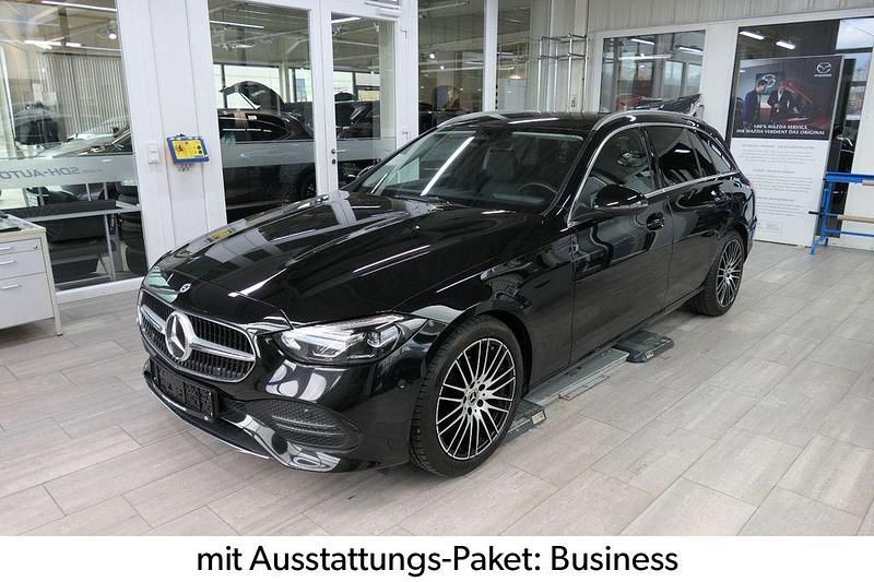 Gebraucht Mercedes C180 Avantgarde 170 PS (125 kW) 2023 Schwarz Limousine