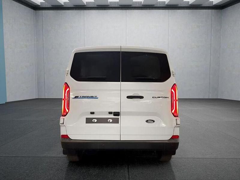 Gebraucht Ford Transit 160 kW (218 PS) 2024 Weiß Limousine