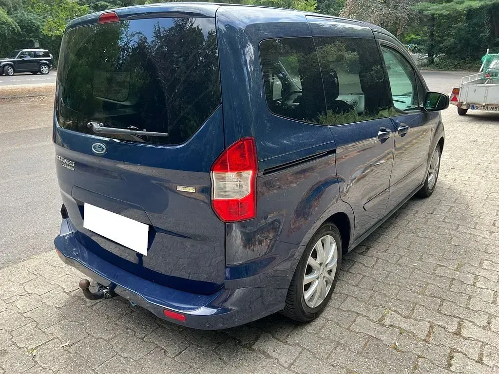 Gebraucht Ford Tourneo Courier Trend 101 PS (74 kW) 2016 Blau Van / Kleinbus