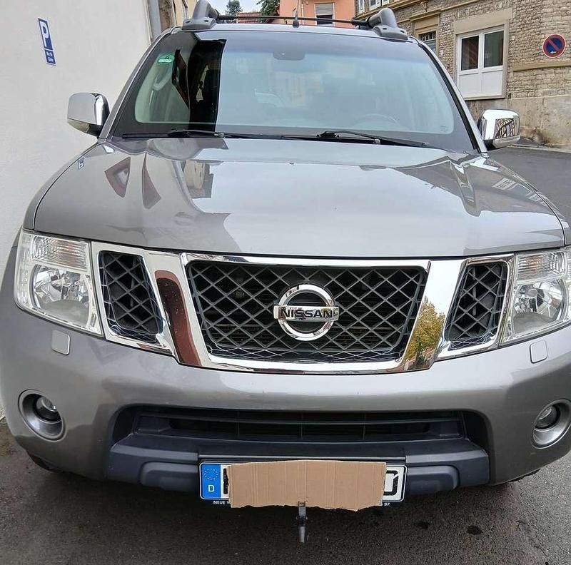 Silber Gebraucht 2016 Nissan Navara Abholung | 18.199 € (Fairer Preis) - Bild 1/4