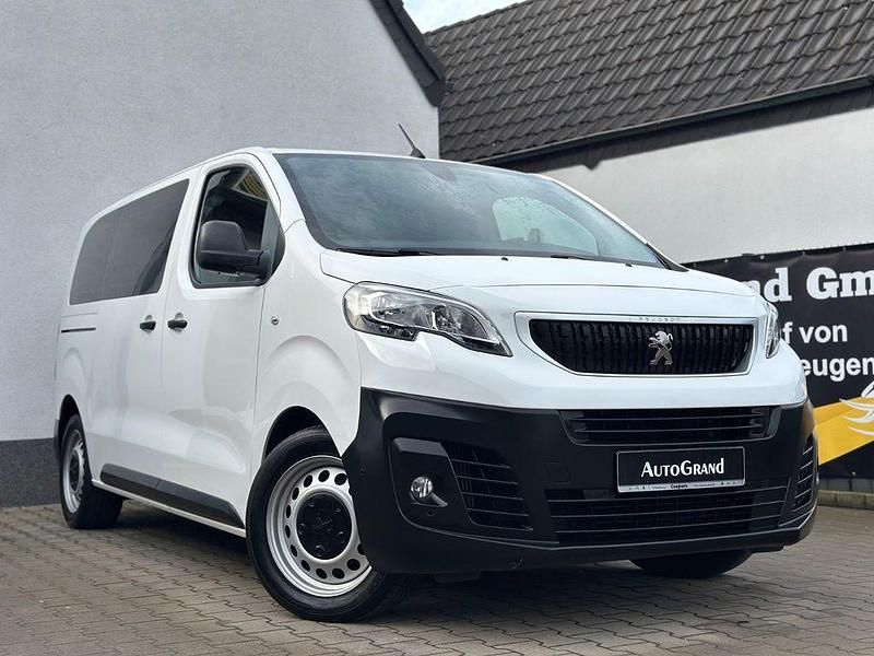 Gebraucht Peugeot Expert 179 PS (131 kW) 2019 Weiß Van