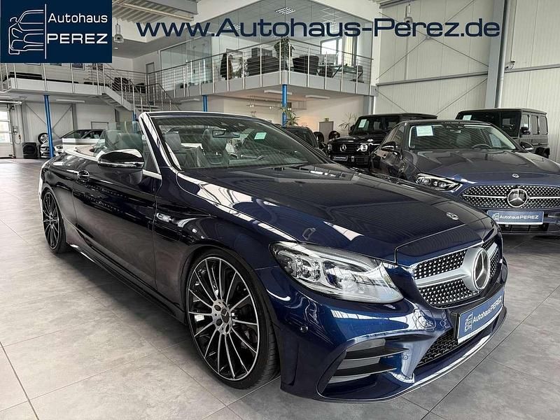 Blau Gebraucht 2019 Mercedes C300 AMG Cabrio | 34.600 € (Fairer Preis) - Bild 1/4
