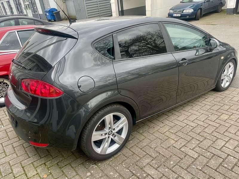 Gebraucht Seat Leon FR 211 PS (155 kW) 2011 Grau Limousine