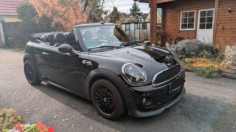 Schwarz Gebraucht 2015 Mini John Cooper Works Kleinwagen | 17.900 € (Fairer Preis) - Bild 1/4