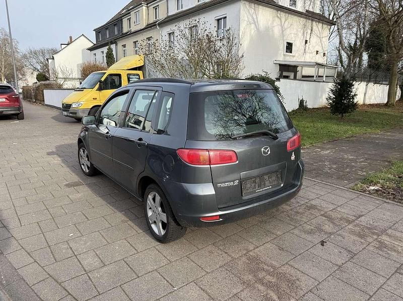 Gebraucht Mazda 2 Active 80 PS (58 kW) 2004 Magnum grey Kleinwagen