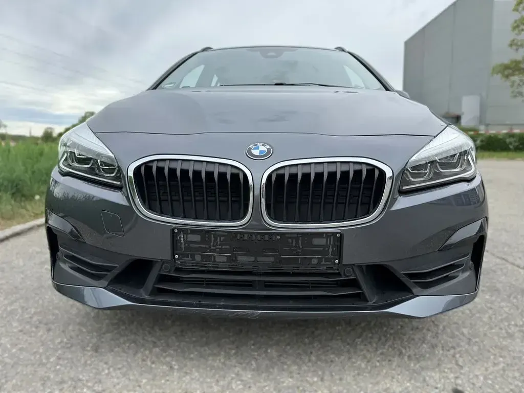 Gebraucht BMW 220 Gran Tourer 178 PS (130 kW) 2021 Grau Van / Kleinbus