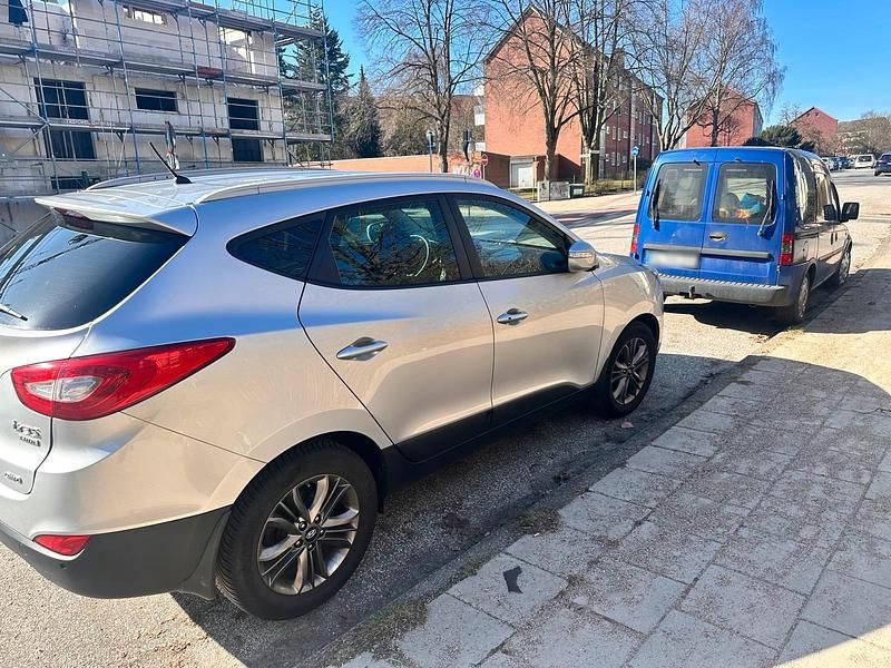 Gebraucht Hyundai ix35 136 PS (100 kW) 2013 Grau SUV