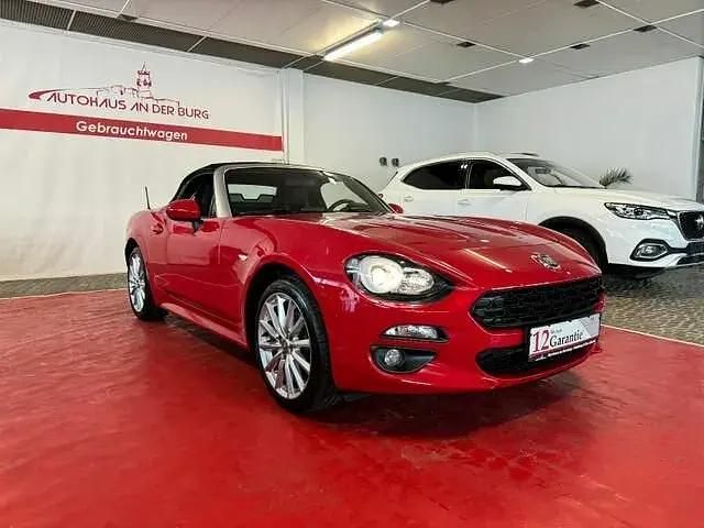 Rot Gebraucht 2018 Fiat 124 Spider Lusso Cabrio | 18.999 € (Etwas zu teuer) - Bild 1/4