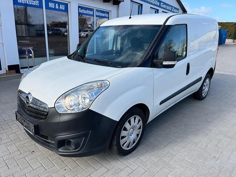 Gebraucht Opel Combo 90 PS (66 kW) 2014 Weiß Van / Kleinbus