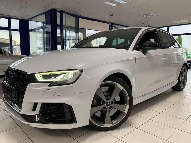Weiß Gebraucht 2020 Audi RS3 Limousine | 39.990 € (Superpreis) - Bild 1/4
