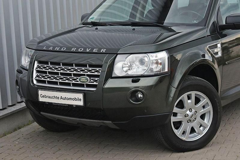 Grün Gebraucht 2009 Land Rover Freelander 2 SUV | 7.991 € (Fairer Preis) - Bild 1/4