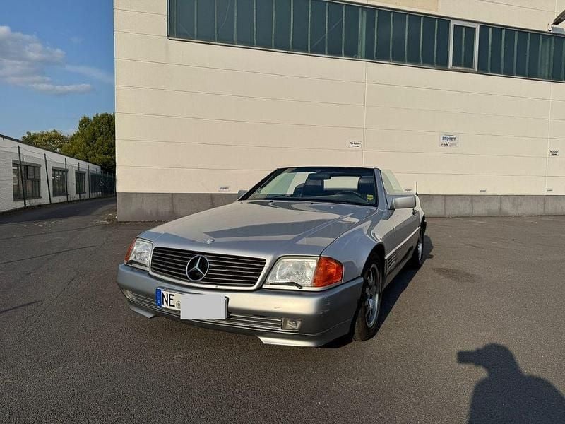 Silber Gebraucht 1992 Mercedes SL500 Cabrio | 17.900 € - Bild 1/4