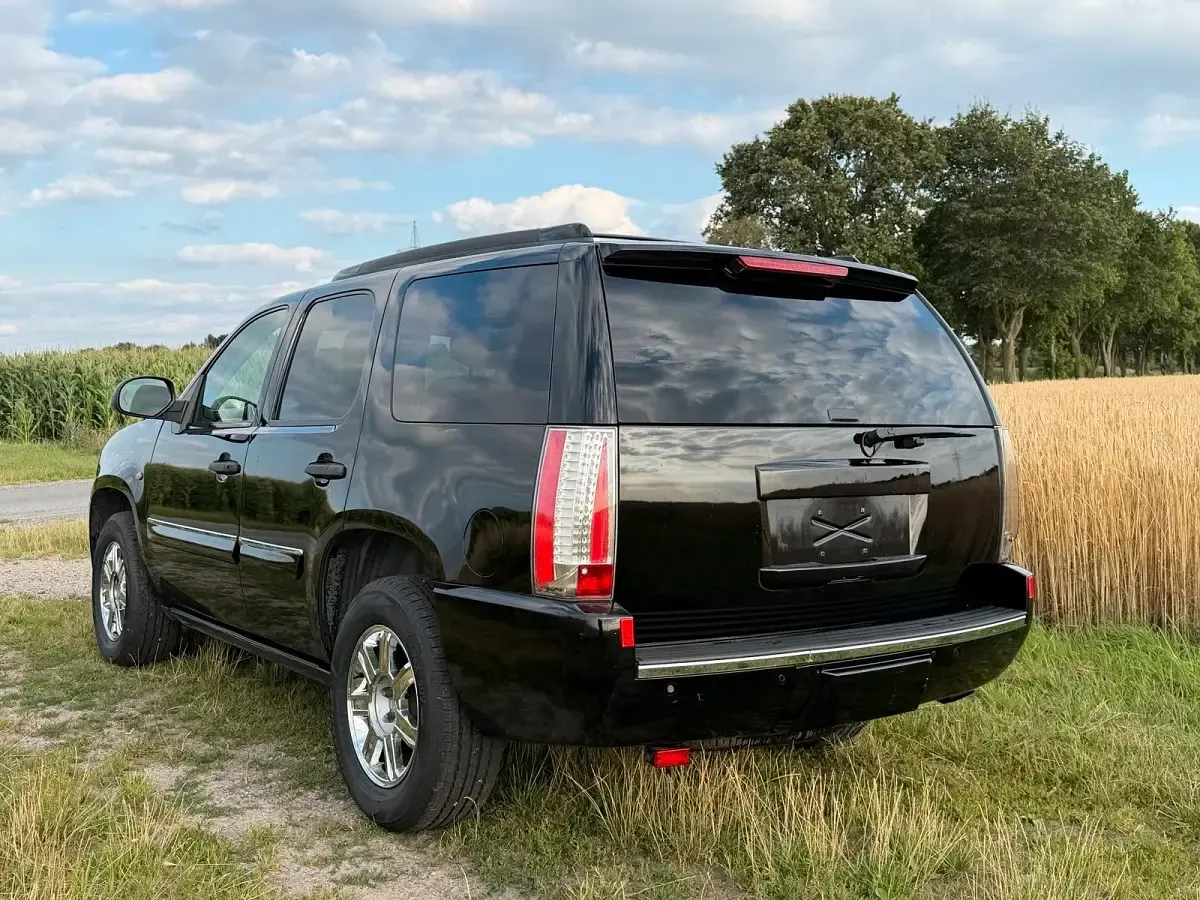 Gebraucht GMC Yukon 380 PS (279 kW) 2006 Schwarz SUV