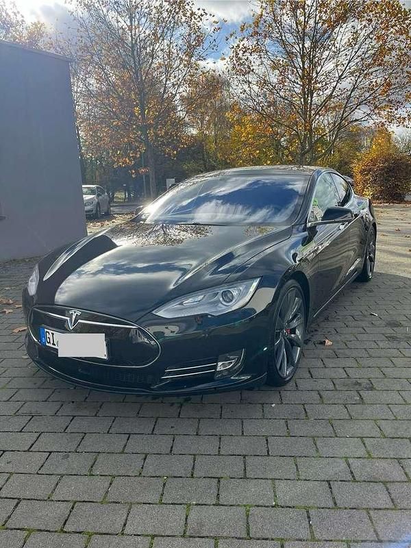 Schwarz Gebraucht 2016 Tesla Model S Kleinwagen | 29.500 € - Bild 1/4