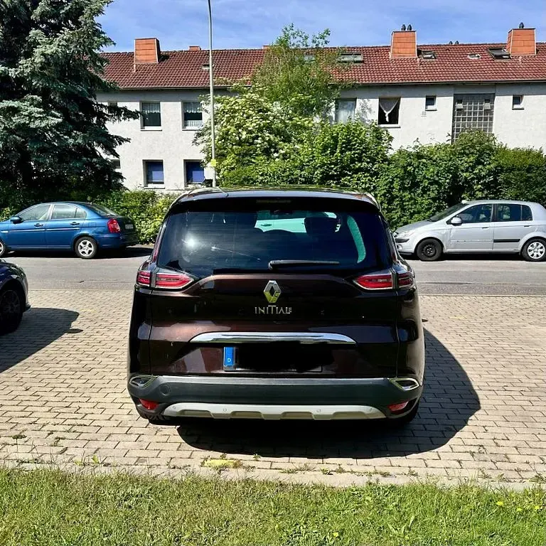 Używany Renault Espace Initiale Paris 160 KM (117 kW) 2016 Brązowy Minivan