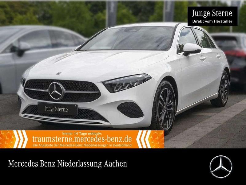 Weiß Gebraucht 2024 Mercedes A200 Progressive Limousine | 27.990 € (Guter Preis) - Bild 1/3
