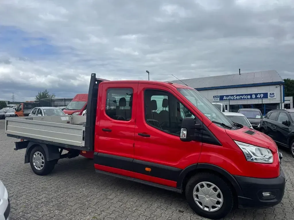 Gebraucht Ford Transit 170 PS (125 kW) 2020 Rot Van