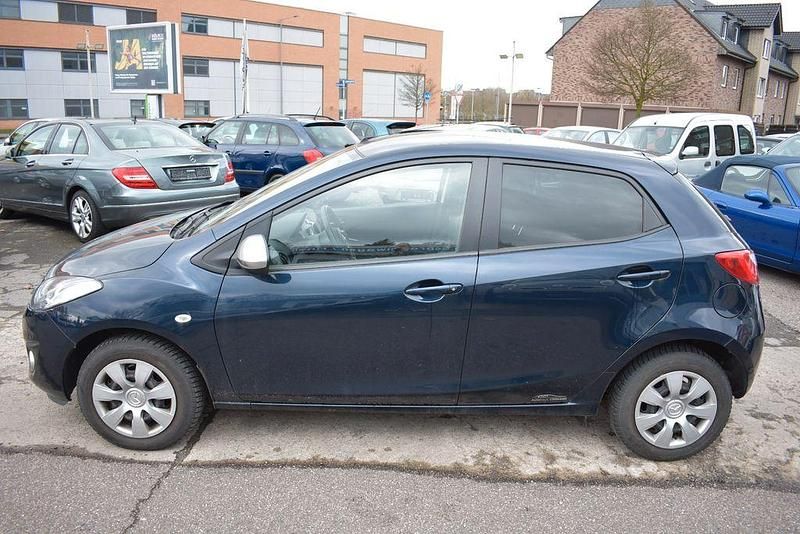 Gebraucht Mazda 2 Sendo 84 PS (61 kW) 2014 Blau Limousine