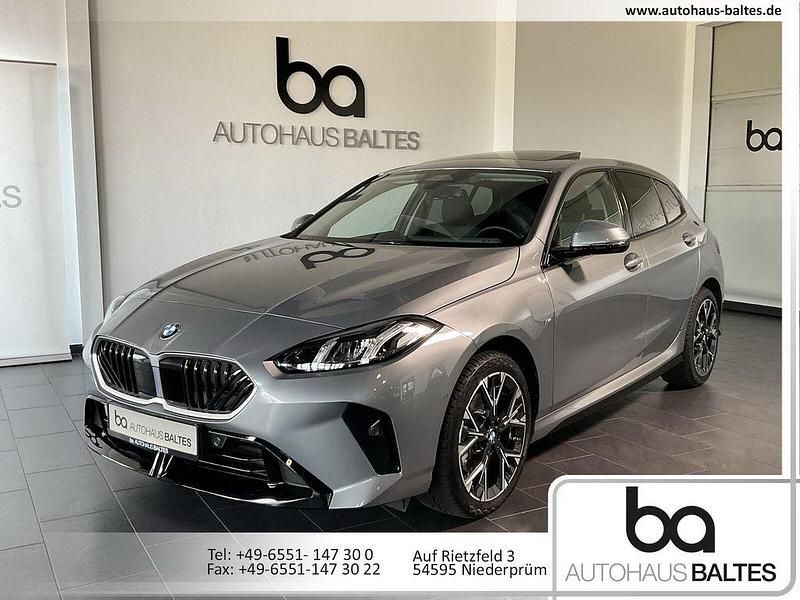 Skyscraper grau met. Gebraucht 2025 BMW 118 M Sport Kleinwagen | 31.850 € (Fairer Preis) - Bild 1/4