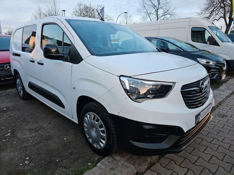 Weiß Gebraucht 2022 Opel Combo Van / Kleinbus | 8.999 € (Guter Preis) - Bild 1/4