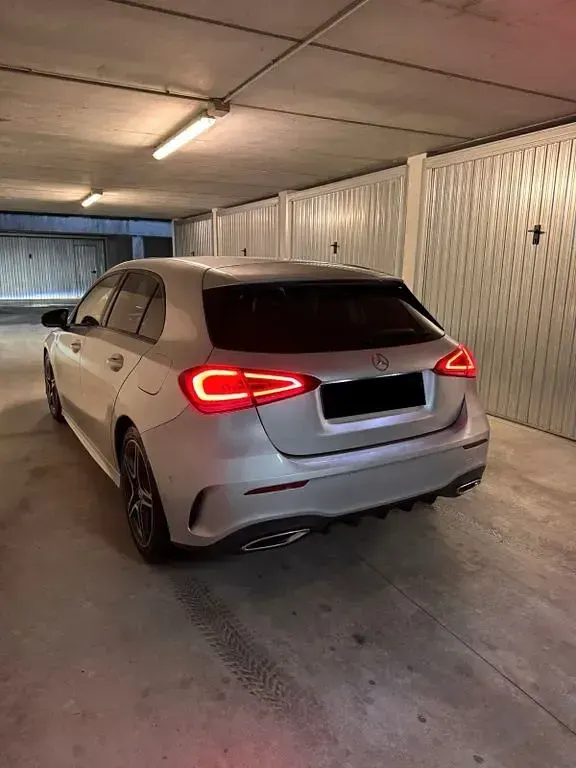 Gebraucht Mercedes A180 116 PS (85 kW) 2018 Silber Limousine