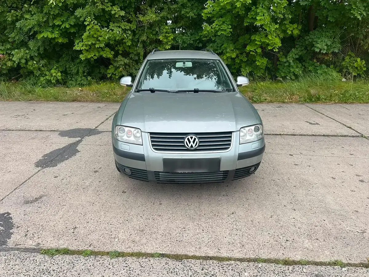 Gebraucht VW Passat 131 PS (96 kW) 2004 Silber Kombi