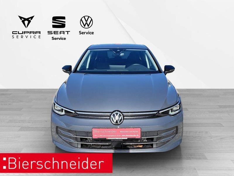 Gebraucht VW Golf VIII Pro 150 PS (110 kW) 2025 Grau Limousine