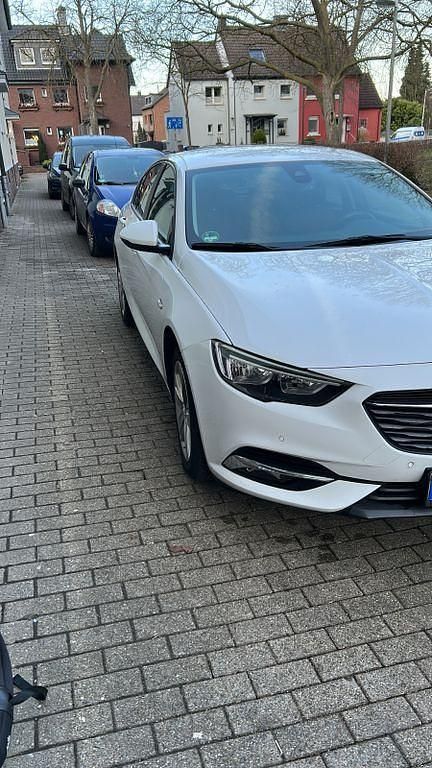 Gebraucht Opel Insignia Business 140 PS (102 kW) 2017 Weiß Limousine