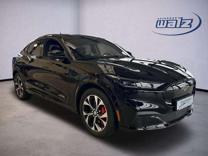 Gebraucht Ford Mustang Mach-E 197 kW (269 PS) 2022 Absolute black SUV