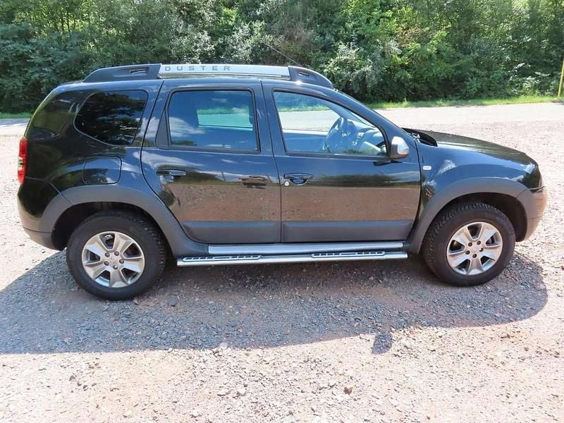 Schwarz Gebraucht 2012 Dacia Duster Prestige SUV | 5.700 € (Superpreis) - Bild 1/4