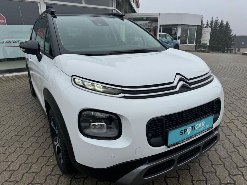 Polar weiß metallic (metallic) Gebraucht 2021 Citroën C3 Aircross Shine SUV | 14.499 € (Fairer Preis) - Bild 1/4